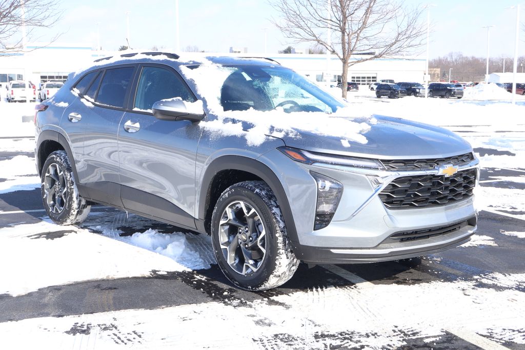 Thumbnail: 2026 Chevrolet Trax - 10