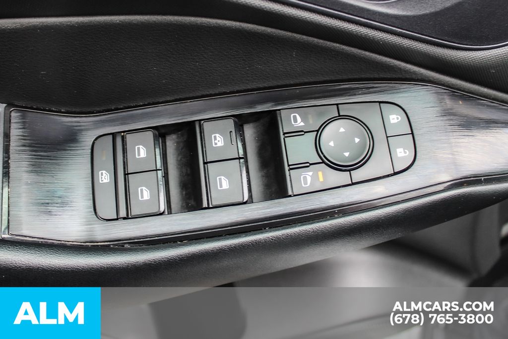 Used 2024 Silver Nissan S image 39