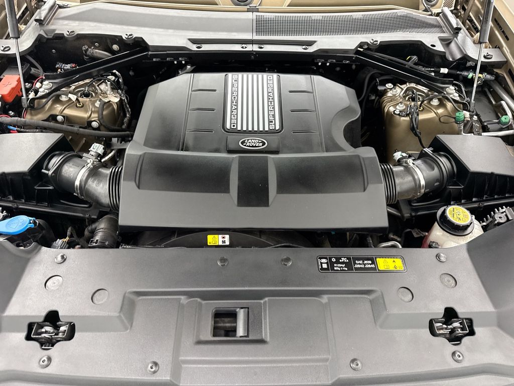 Thumbnail: 2024 Land Rover Defender - 28