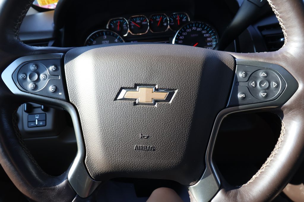 Thumbnail: 2019 Chevrolet Suburban - 20