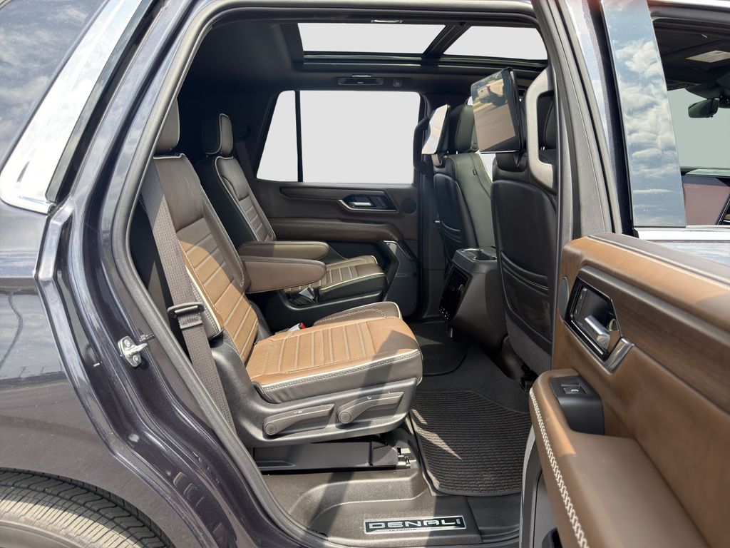 Used 2025 Silver GMC Denali Ultimate image 27