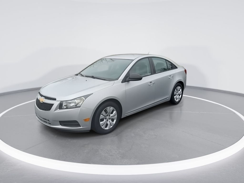 2014 Chevrolet Cruze LS 4
