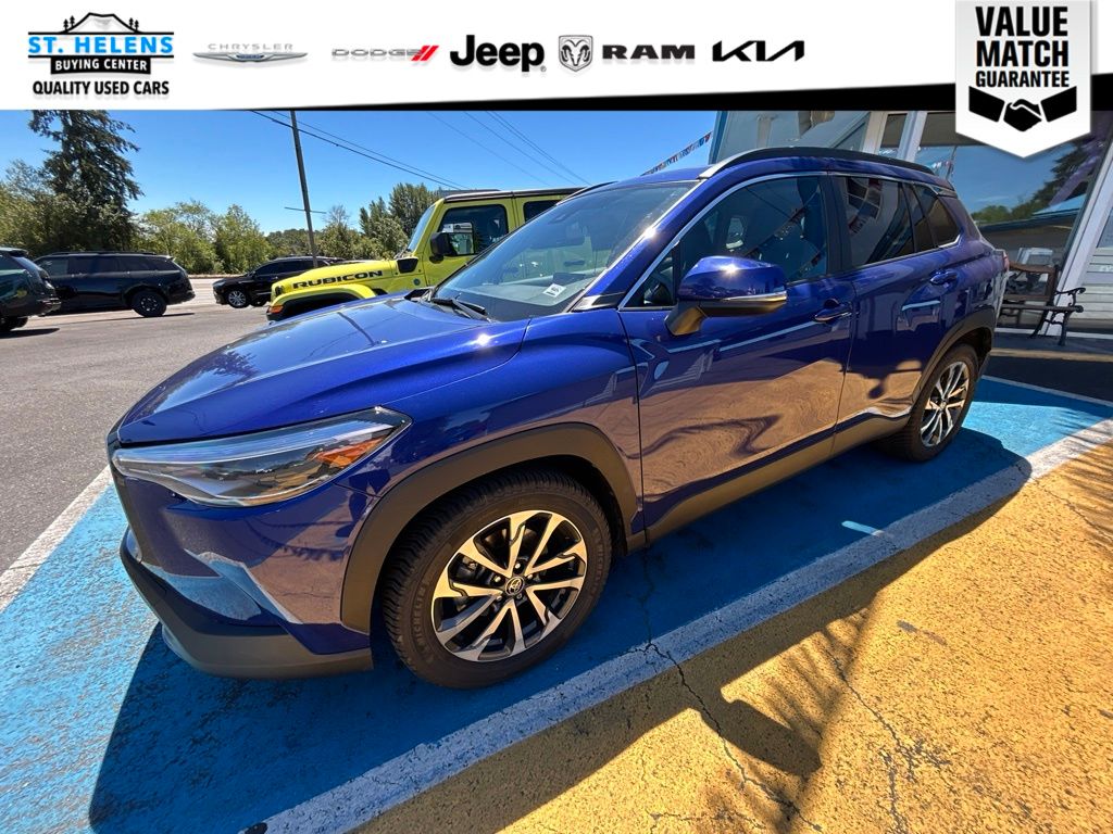 2022 Toyota Corolla Cross XLE