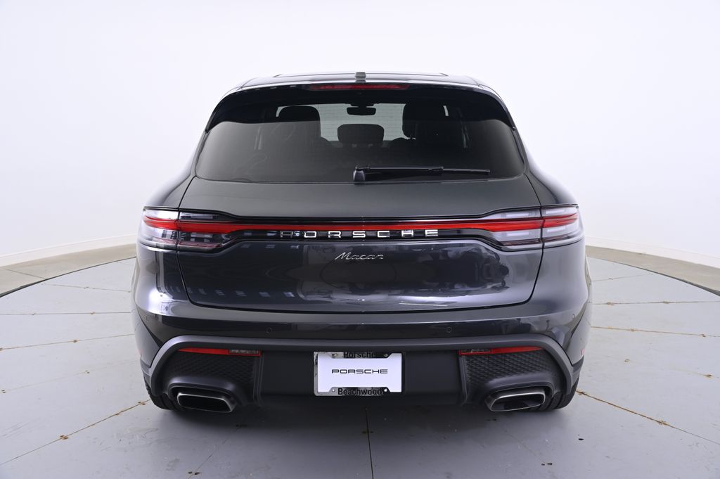 Thumbnail: 2025 Porsche Macan - 6
