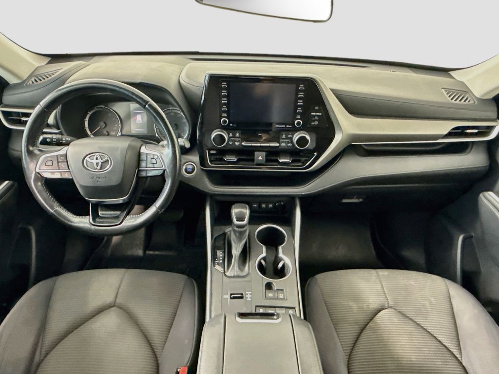 Thumbnail: 2021 Toyota Highlander - 13