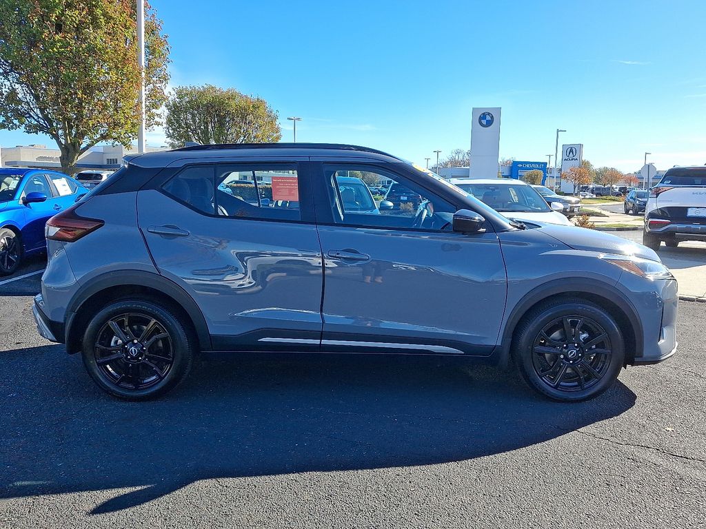 Thumbnail: 2023 Nissan Kicks - 7