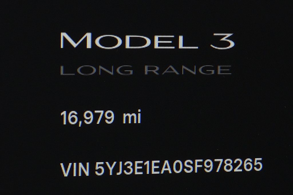 Thumbnail: 2025 Tesla Model 3 - 31