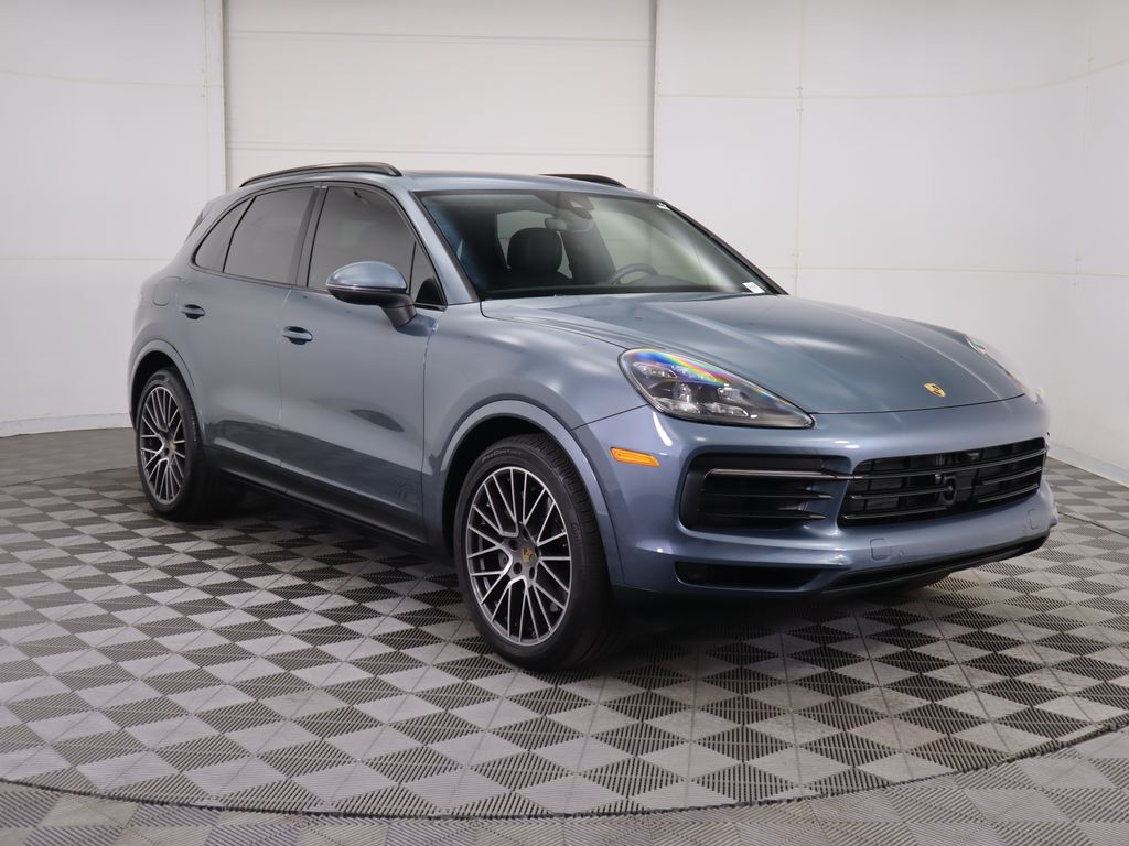 Thumbnail: 2020 Porsche Cayenne - 3