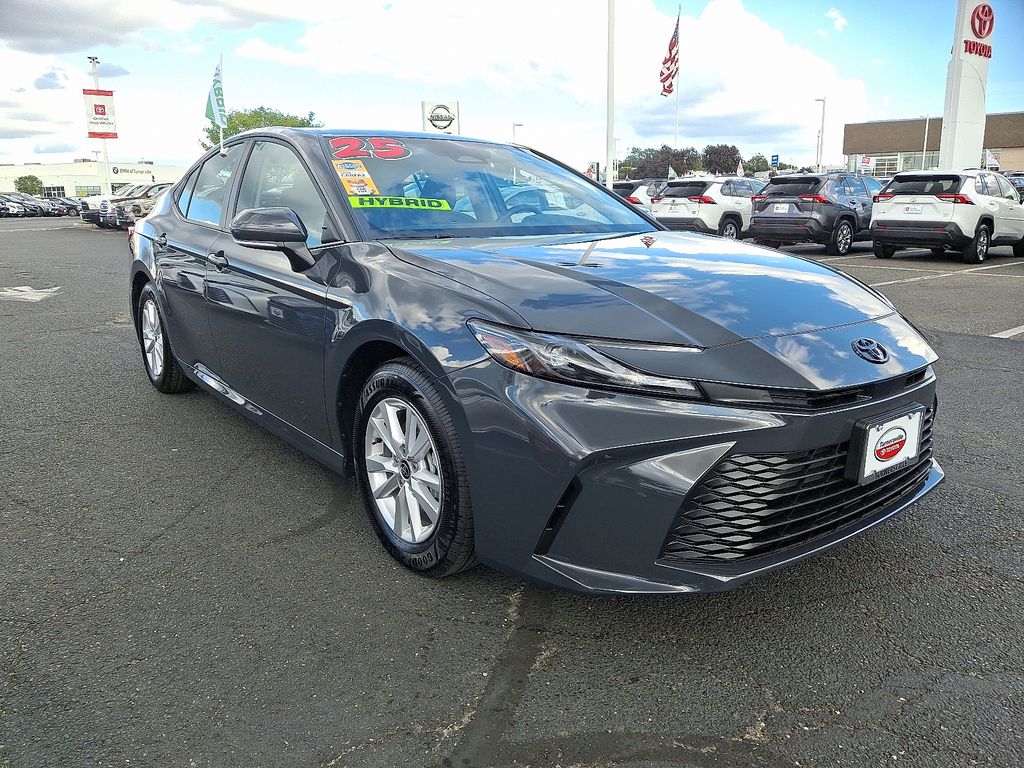 Thumbnail: 2025 Toyota Camry - 3
