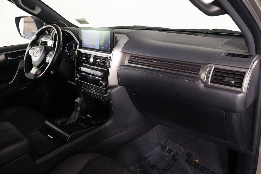 Thumbnail: 2023 Lexus GX - 9
