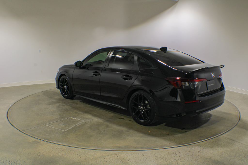 Used 2025  Honda Sport image 4