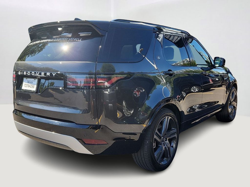 Thumbnail: 2026 Land Rover Discovery - 4