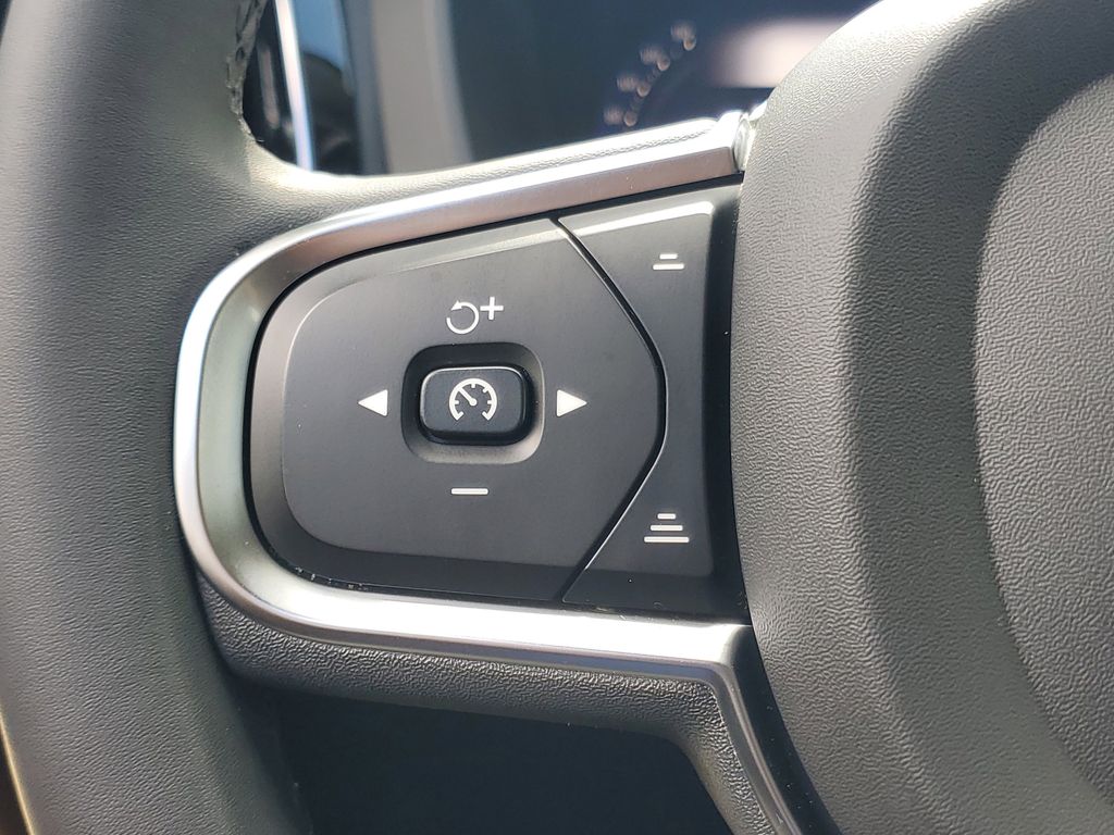used 2024 Volvo XC60 car, priced at $31,895