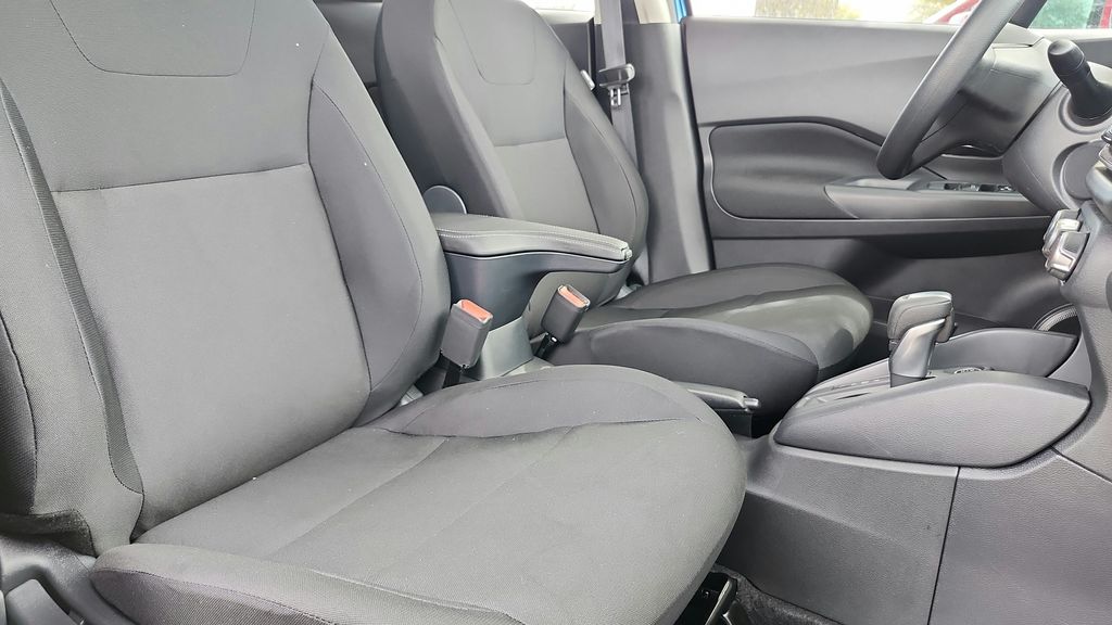 2025 Nissan Kicks Play