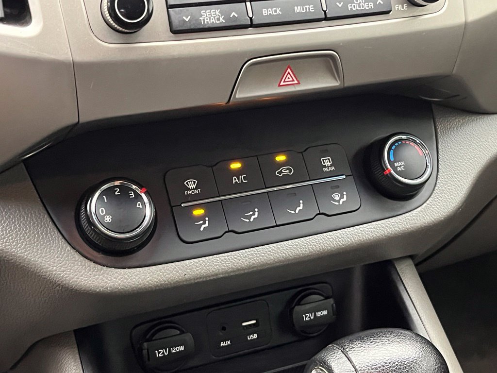 Thumbnail: 2016 Kia Sportage - 18