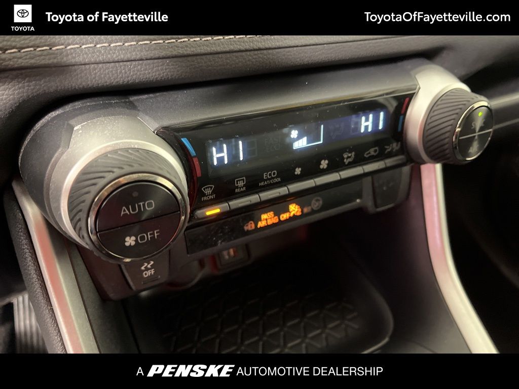 Thumbnail: 2025 Toyota RAV4 - 29