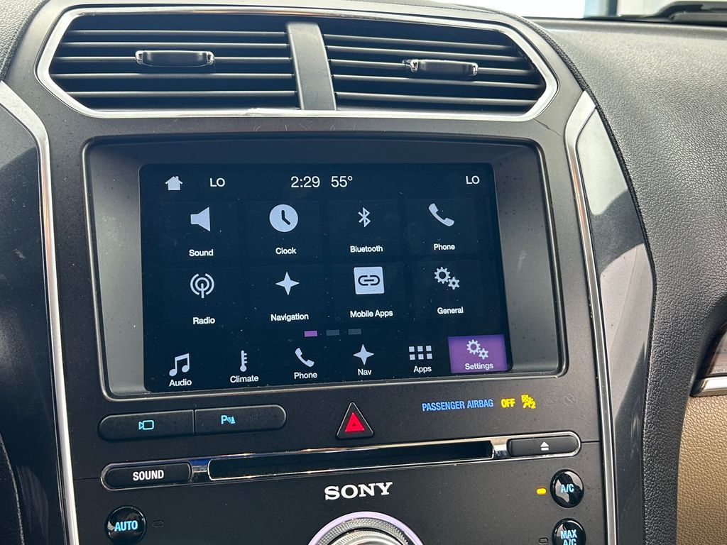 Used 2017 Shadow Black Ford Limited image 21