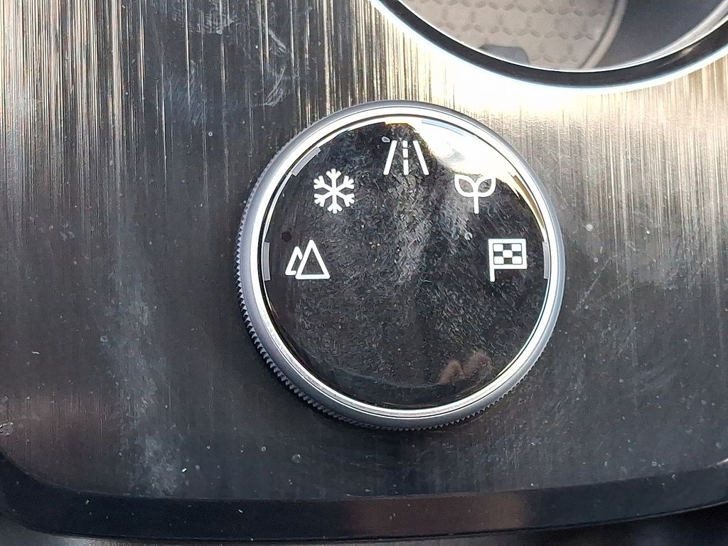 2025 Nissan Rogue — photo 23