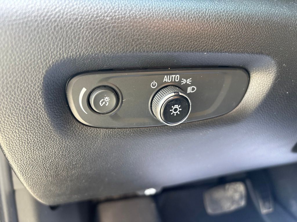 Used 2023 Chevrolet Traverse SUV