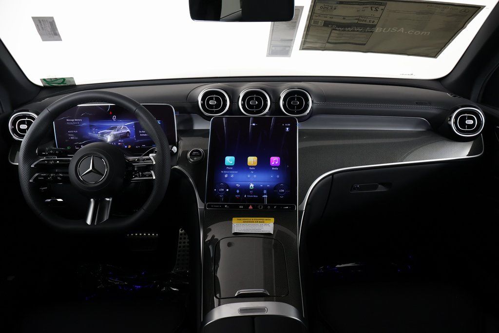 2025 Mercedes-Benz GLC 300 4