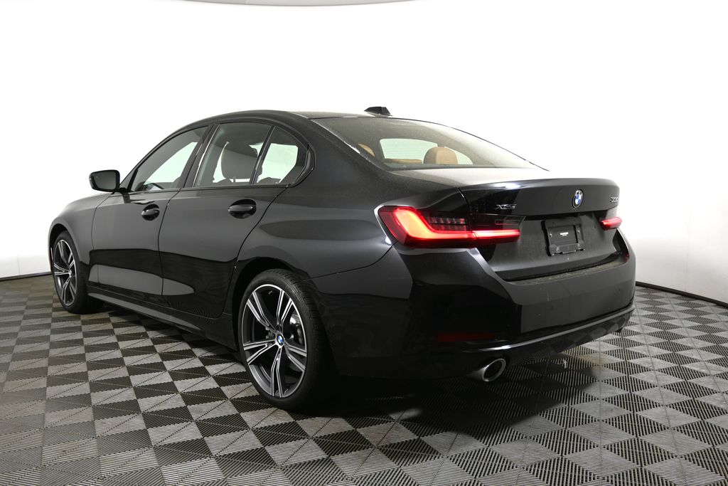Thumbnail: 2023 BMW 3 Series - 9