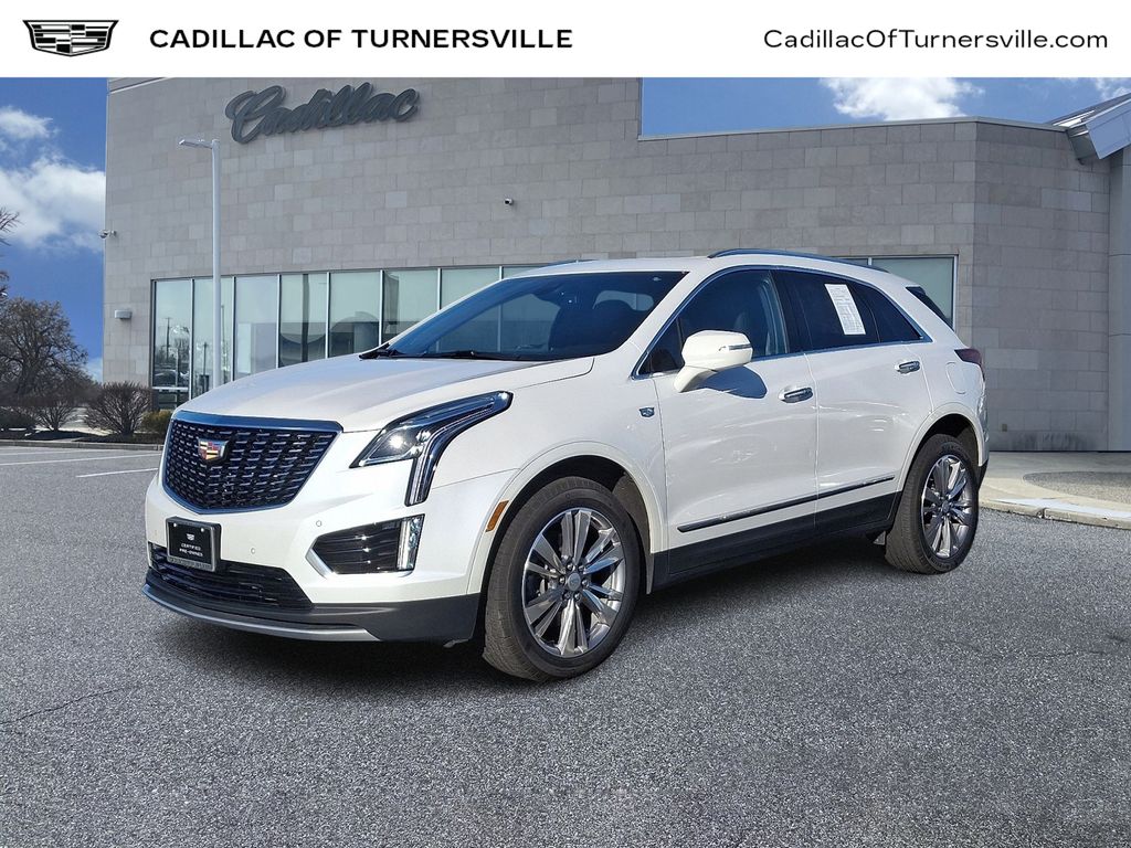 Thumbnail: 2024 Cadillac XT5 - 1