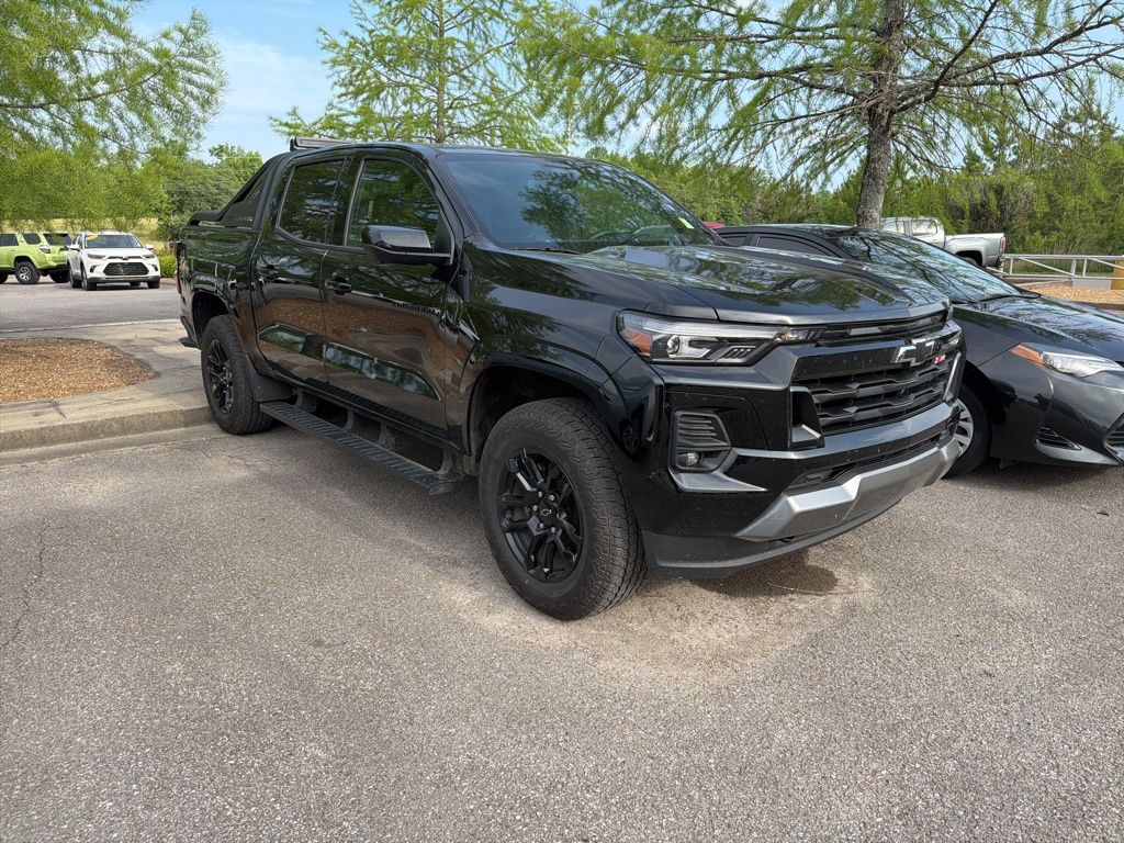Black 2025 Chevrolet Colorado Z71 Crew Cab 4WD Pickup Truck Four-Wheel Drive 8-Speed Automatic