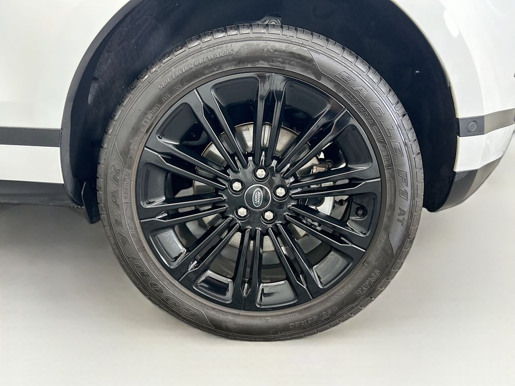 Thumbnail: 2025 Land Rover Range Rover Evoque - 30