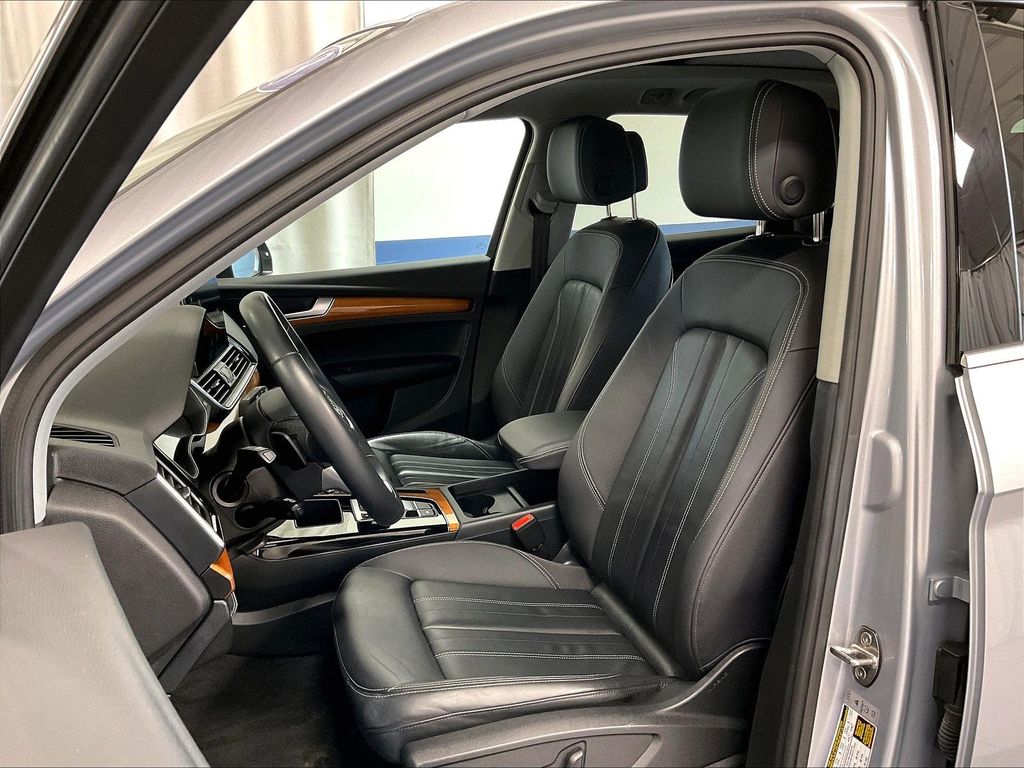 2023 Audi Q5 — photo 10
