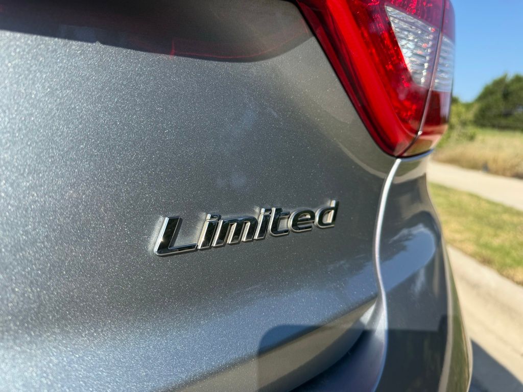 Thumbnail: 2016 Hyundai Sonata - 8