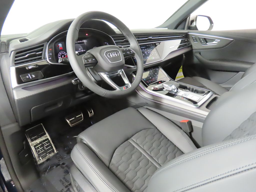 Thumbnail: 2025 Audi RS Q8 - 25