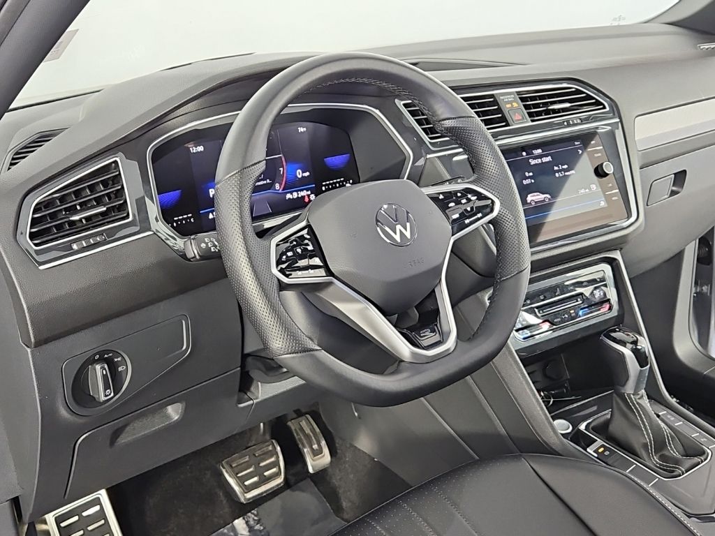 Thumbnail: 2023 Volkswagen Tiguan - 31