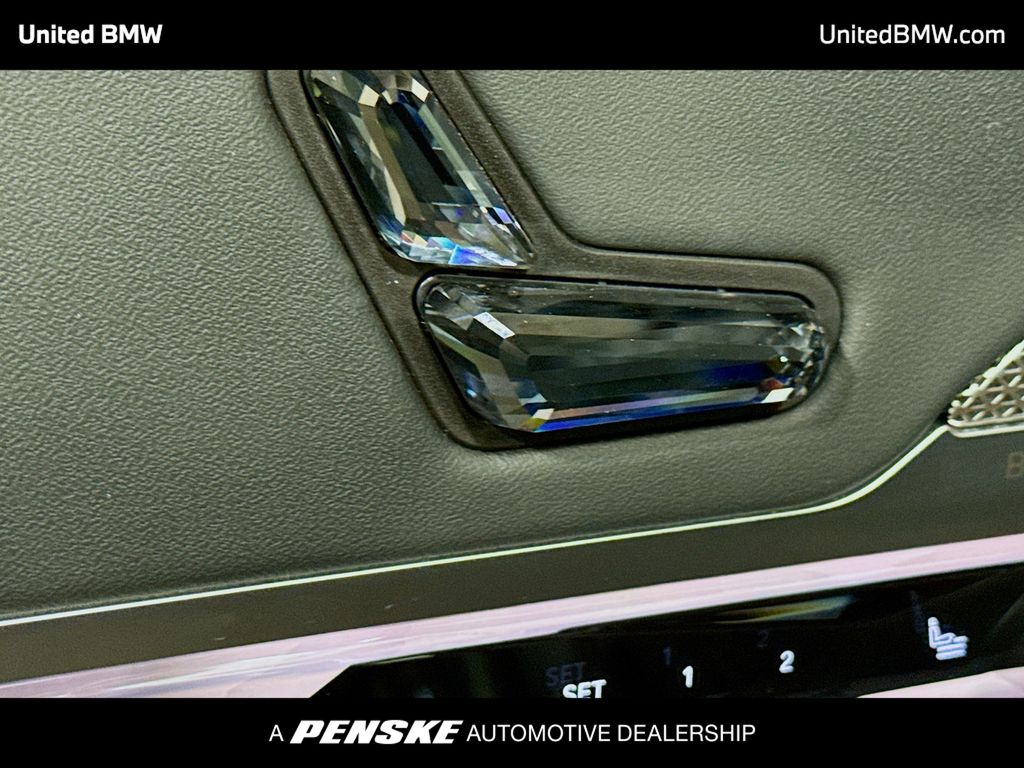 Thumbnail: 2023 BMW 7 Series - 4