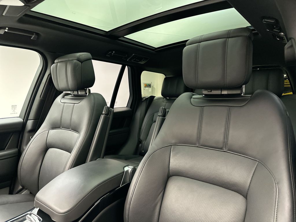 2022 Land Rover Range Rover Westminster 10