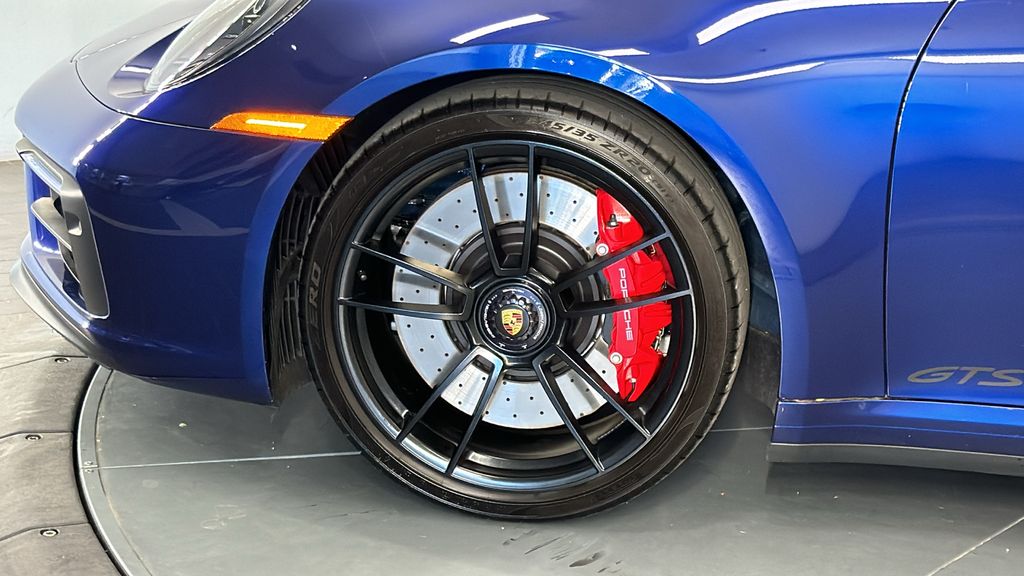 2024 Porsche 911 Carrera S 19