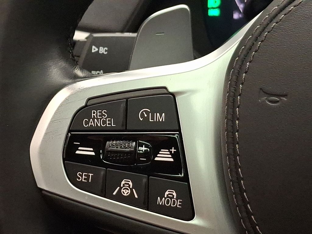 Thumbnail: 2020 BMW X7 - 24