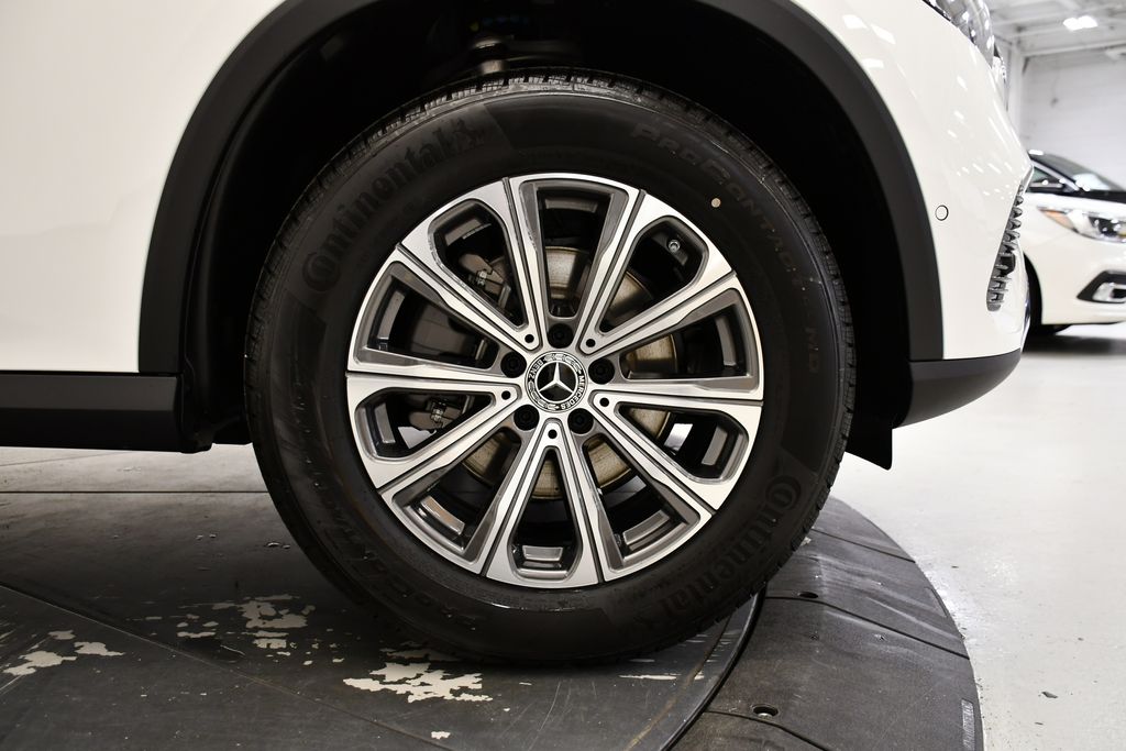 Thumbnail: 2026 Mercedes-Benz GLC - 16