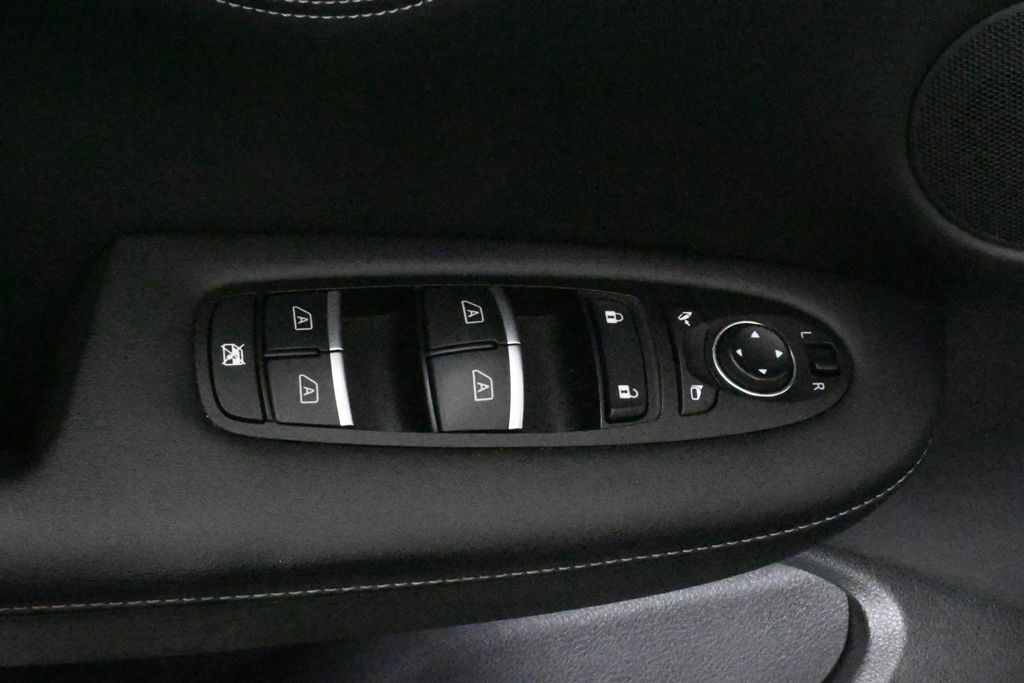 2023 INFINITI QX55 Luxe 32