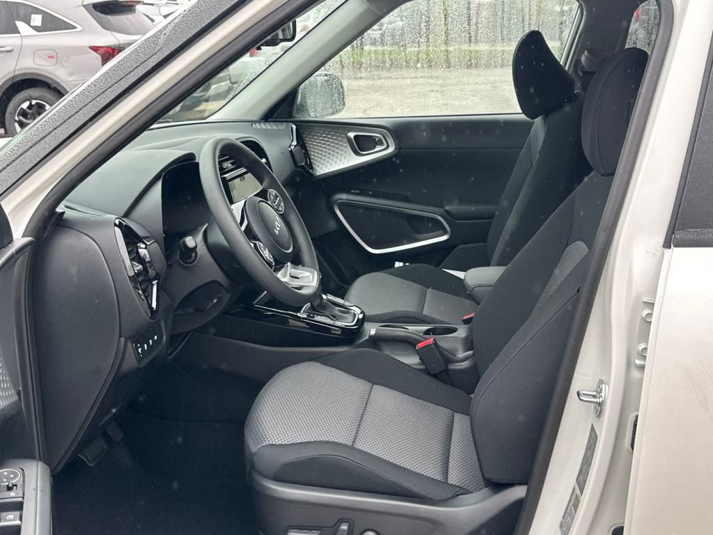 2025 Kia Soul S photo