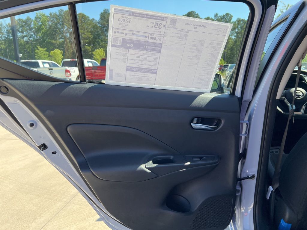 2025 Gray Sky Pearl Nissan Versa 1.6 SV FWD Sedan