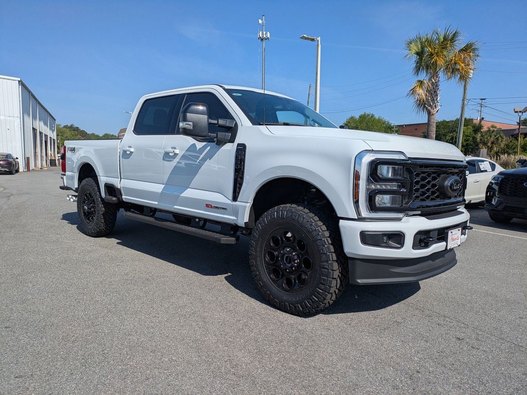 2026 Ford F-350 Super Duty LARIAT