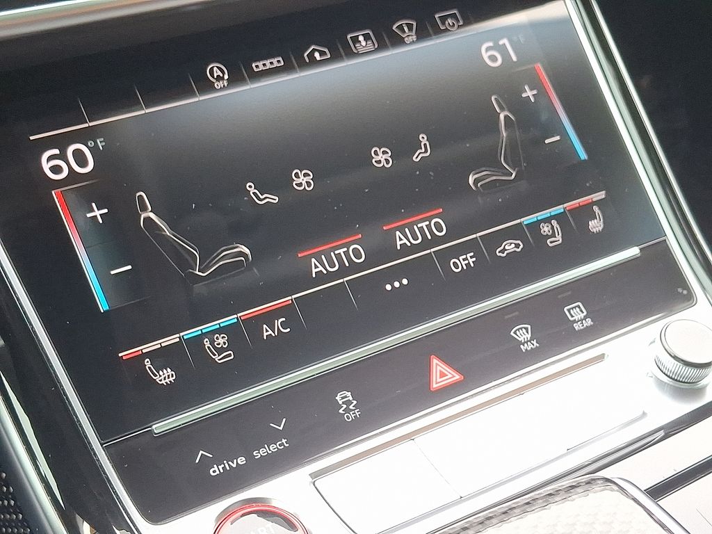 Thumbnail: 2022 Audi S8 - 16