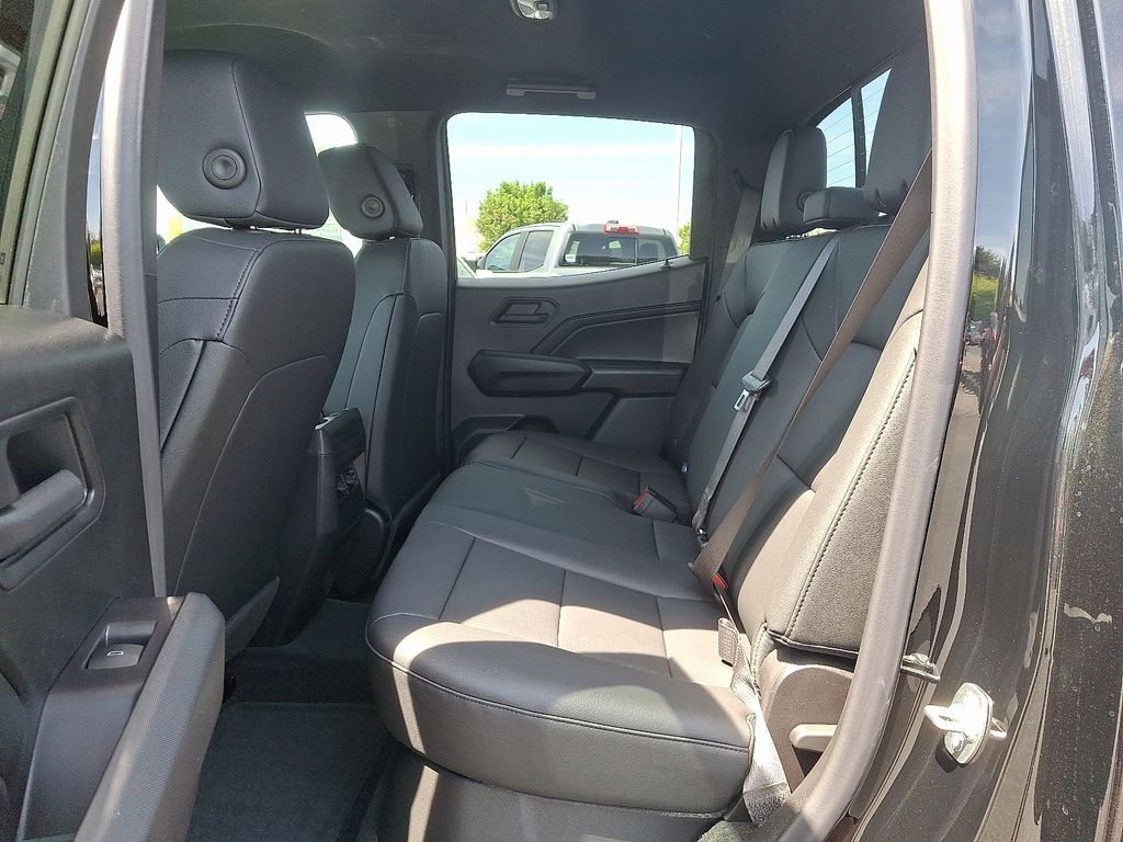 Thumbnail: 2025 Chevrolet Colorado - 5