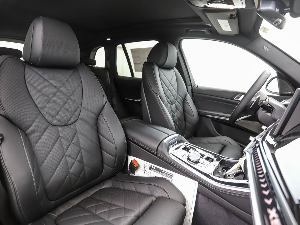 Thumbnail: 2026 BMW X5 - 30