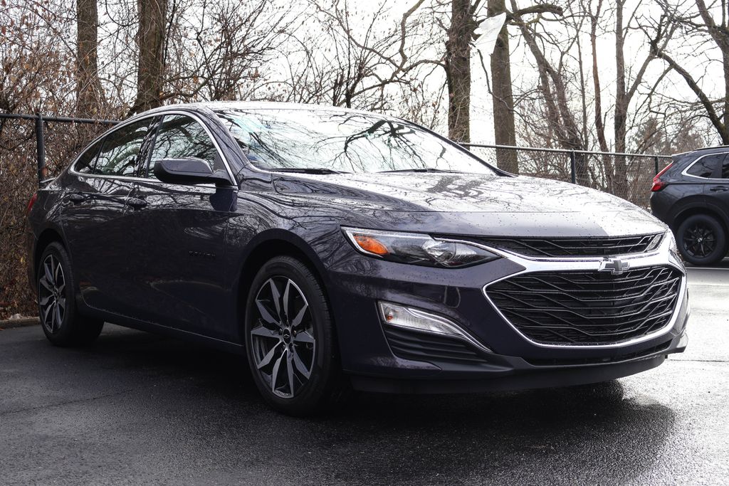 2025 Chevrolet Malibu RS 10