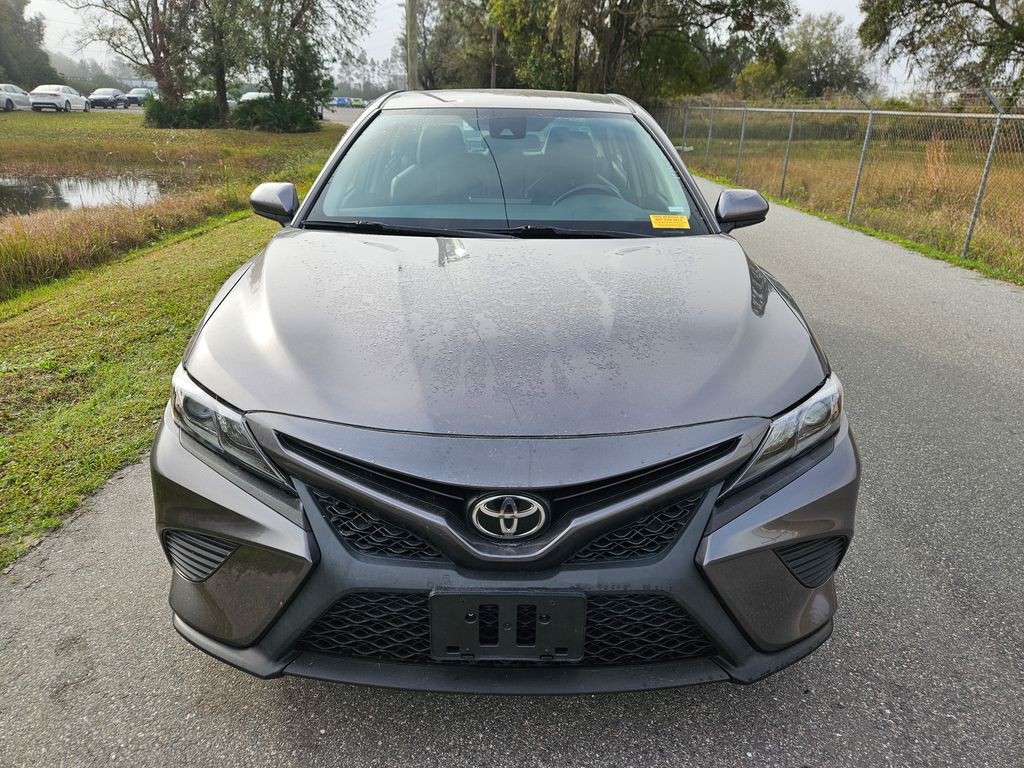 2021 Toyota Camry SE 8