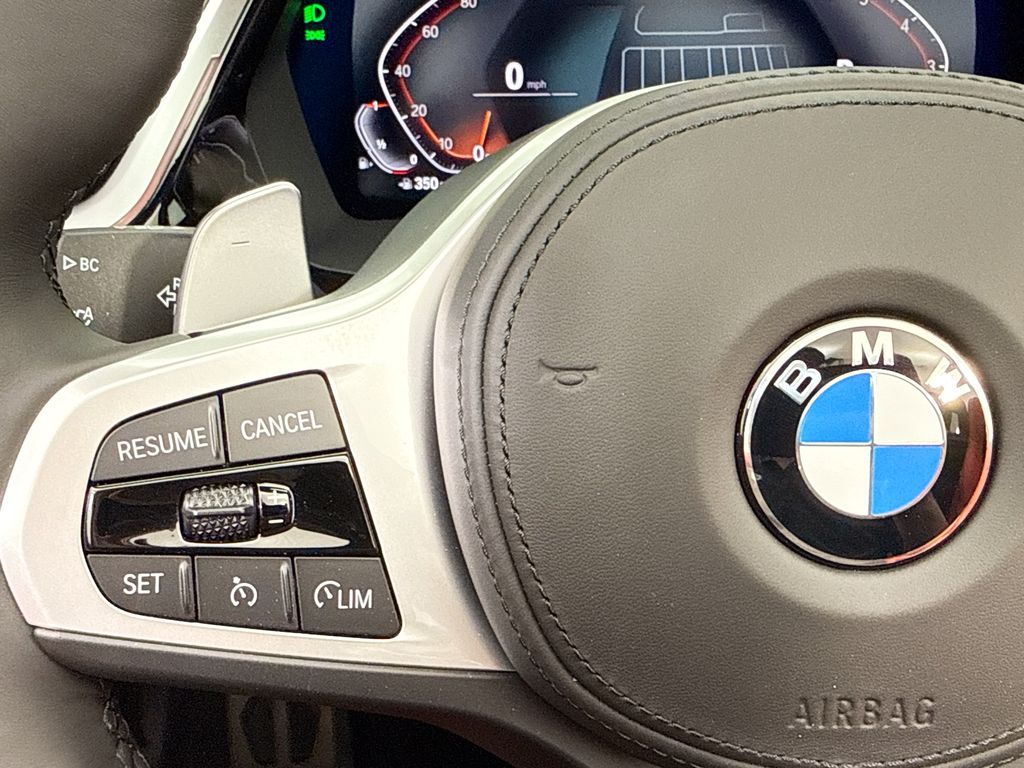 Thumbnail: 2026 BMW Z4 - 11