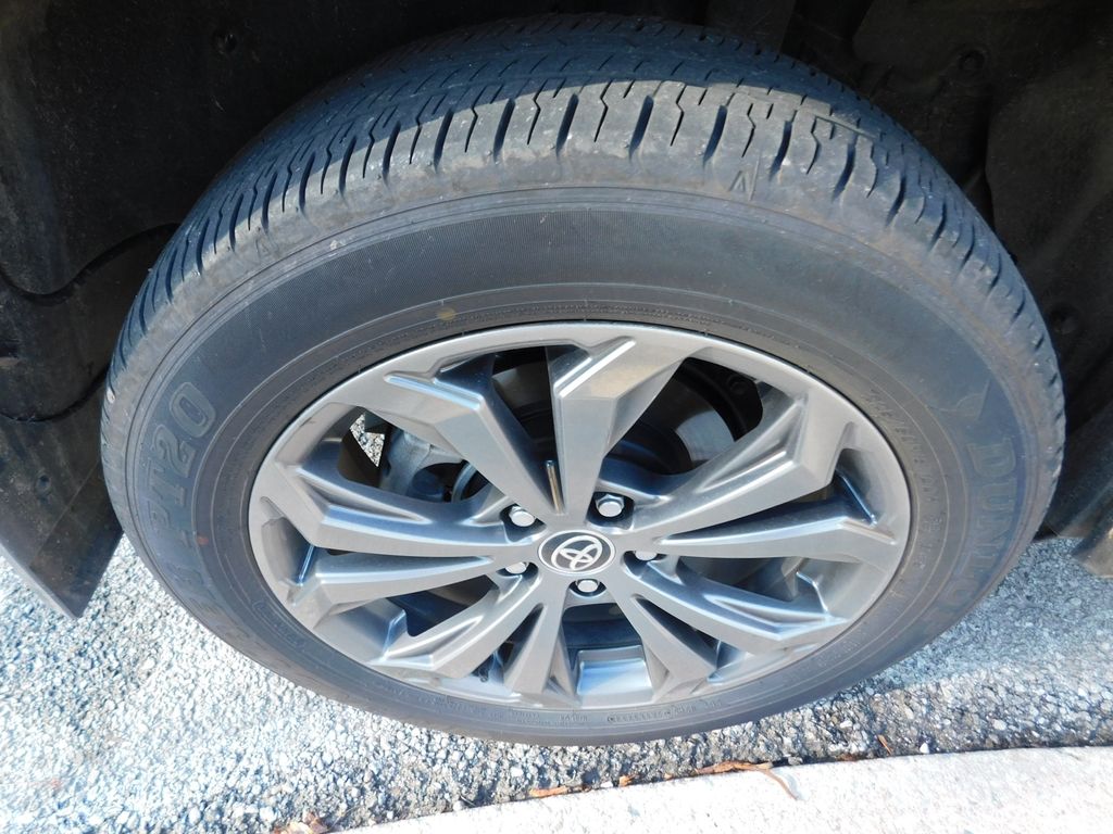 Thumbnail: 2024 Toyota RAV4 - 8