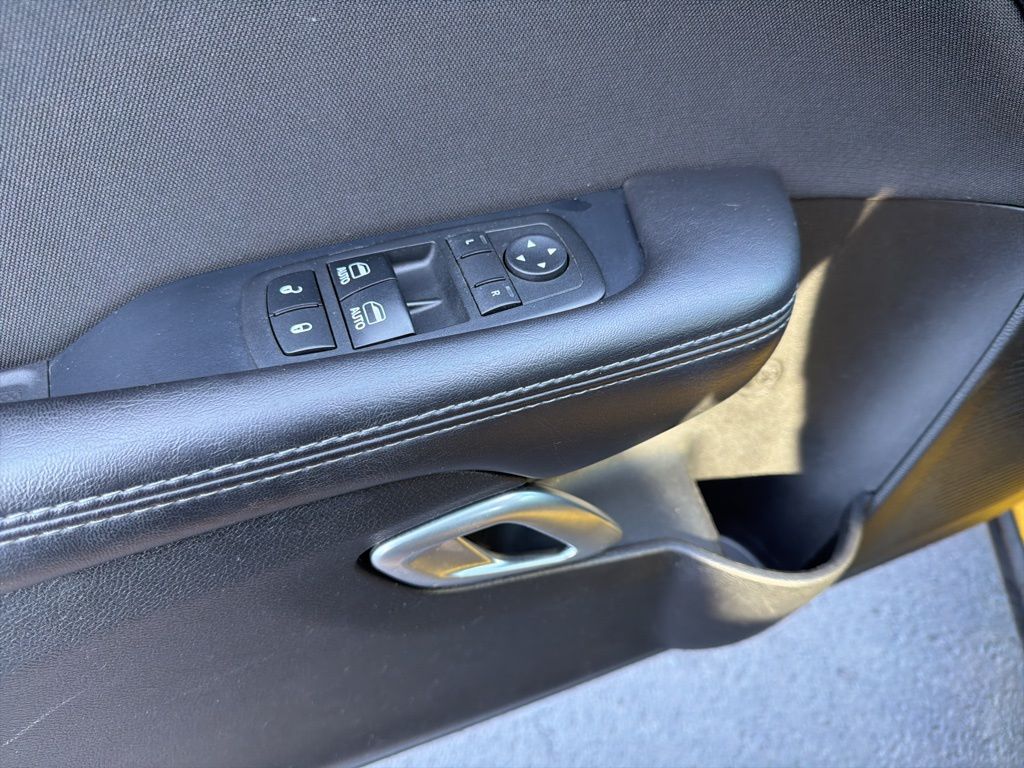 Thumbnail: 2017 Dodge Challenger - 23