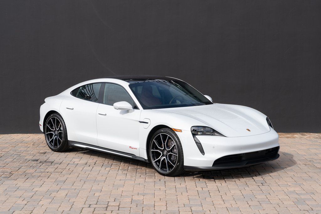 2022 Porsche Taycan Base